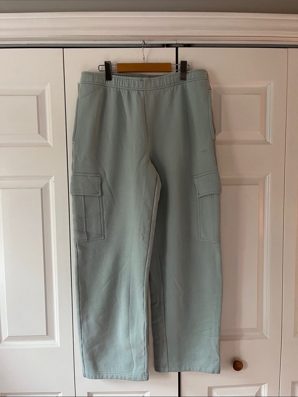 Women’s aritzia Light Sage Cargo Sweatpants - Relaxed Utility Style